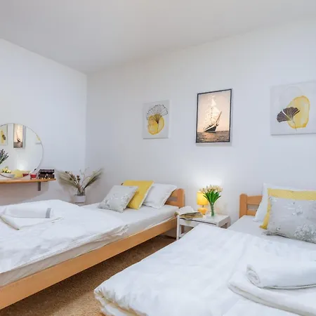 Rahela Apartman Póla