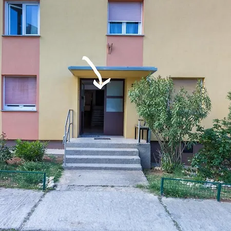 Rahela Apartman Póla
