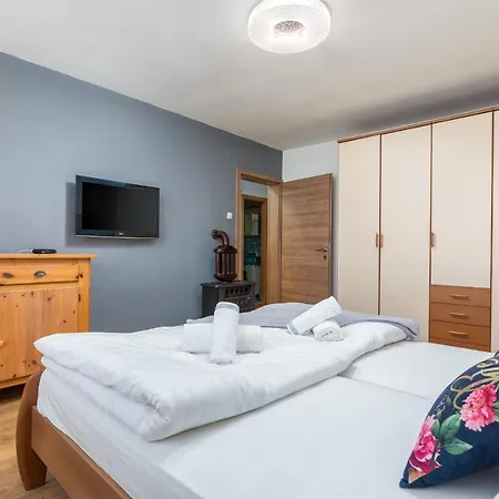 Rahela Appartement *